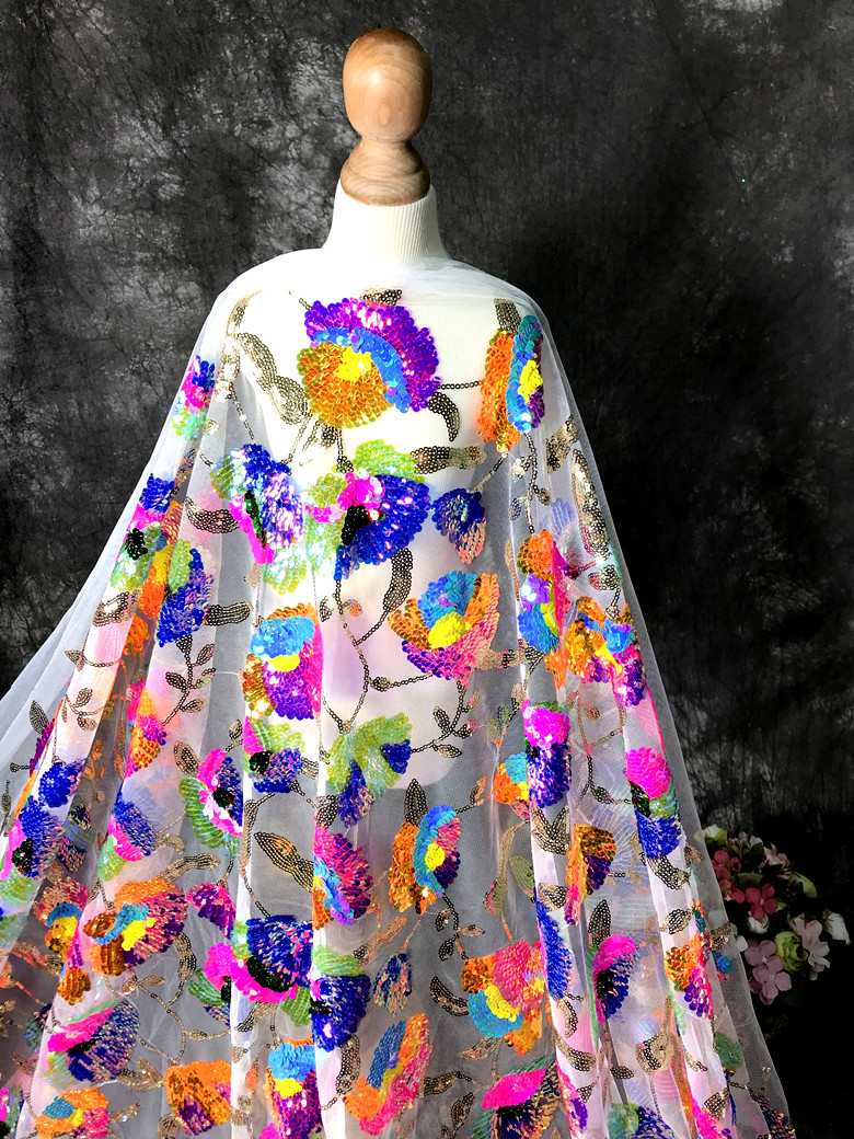 Abito in rete lucida con fiori - Crystal Mesh Fabric recensione e prezzo