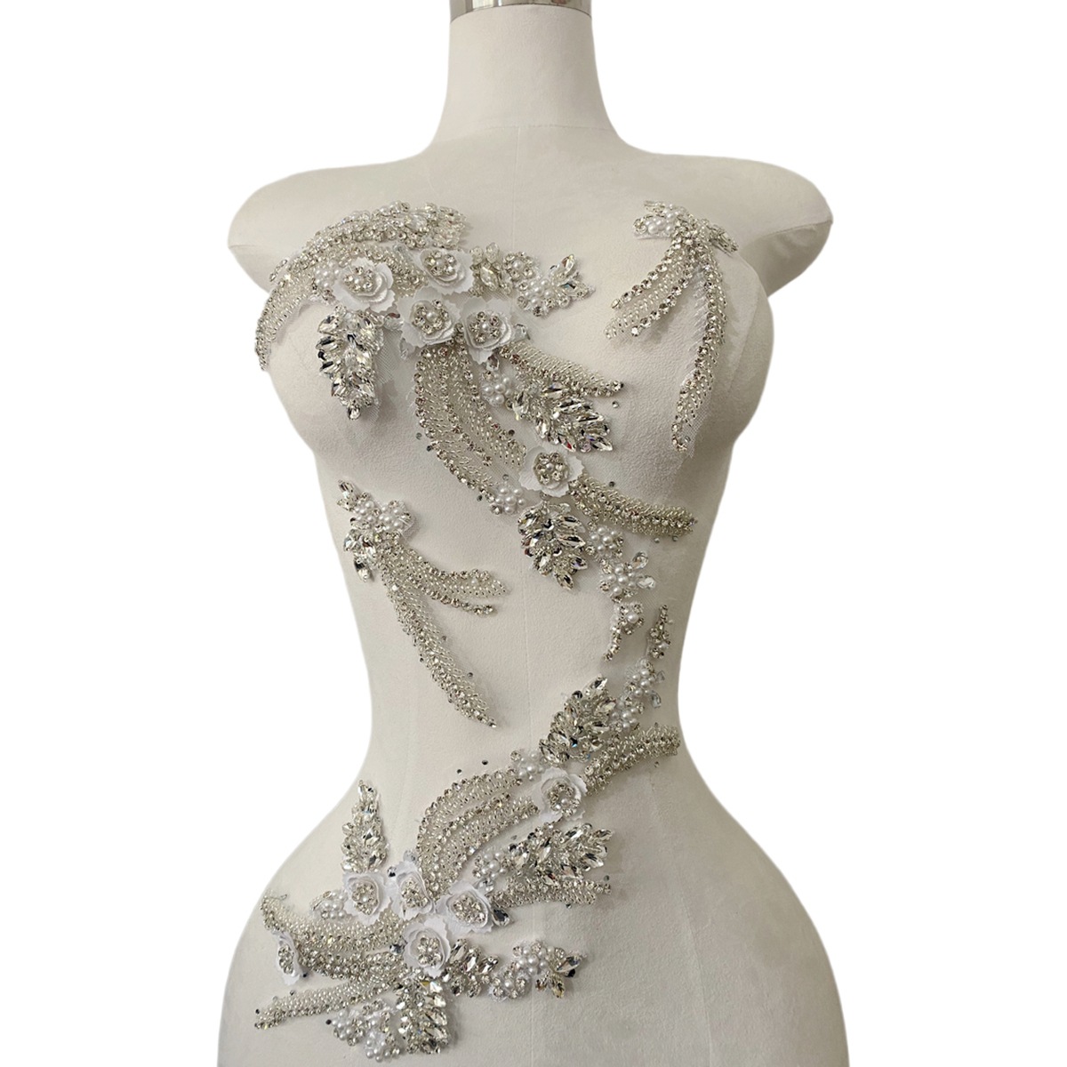 Set di 4 Pezzi di Applicazioni - Sew On Rhinestone recensione e prezzo